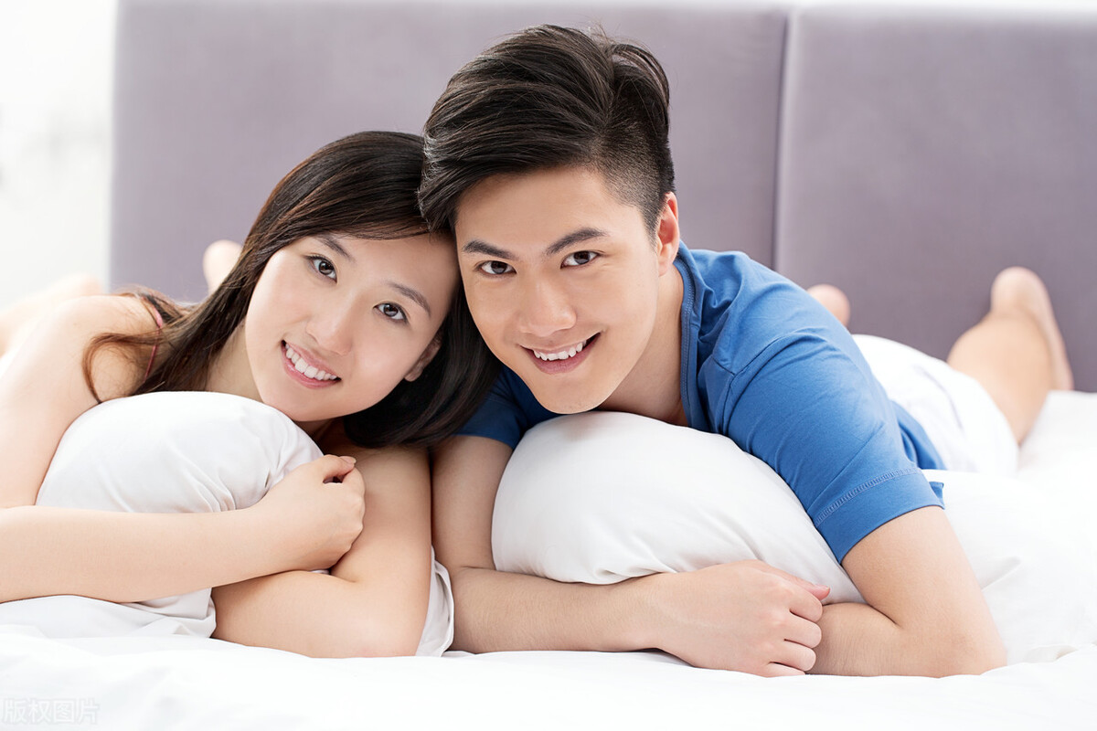 如何和妹子暧昧聊天（做好这4个技巧）